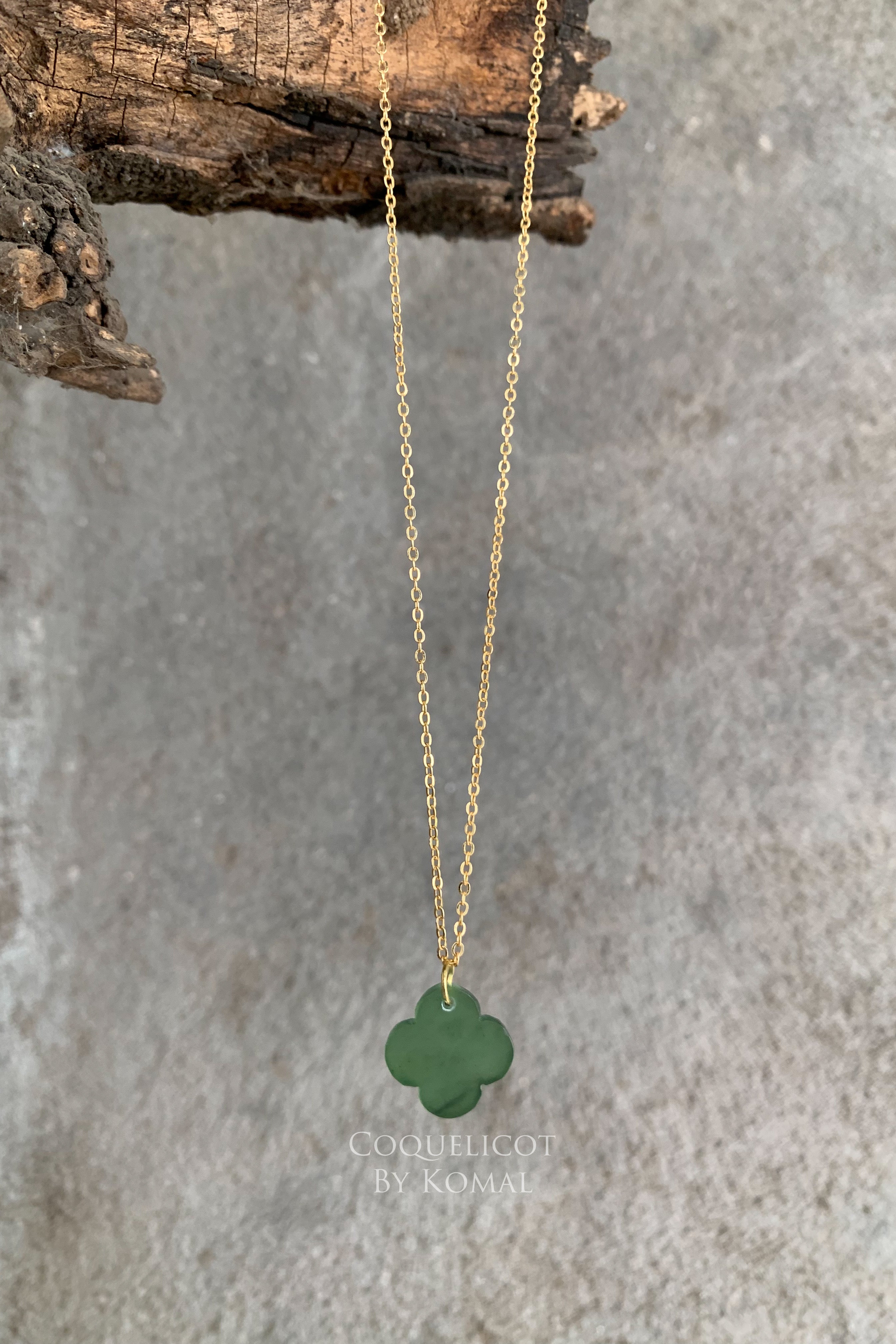Simply Sophisticated Reversible Single Four Leaf Rose Gold Clover Necklace  – Ella Moore